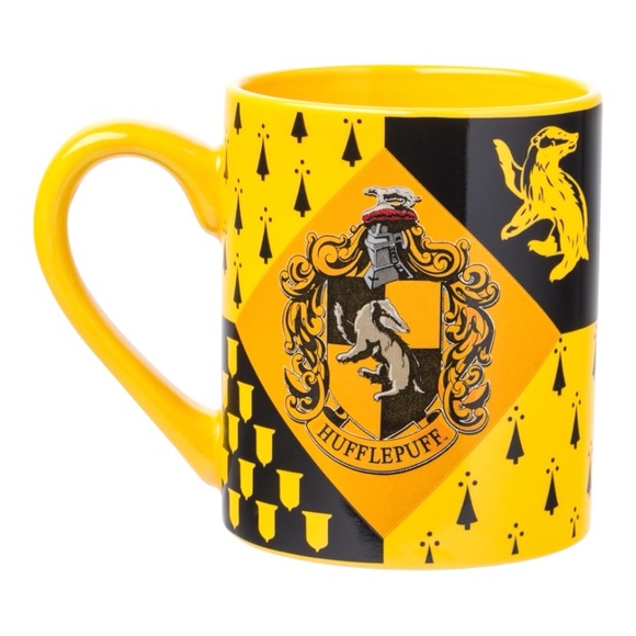 Silver Buffalo Harry Potter Hufflepuff Crest Ceramic Coffee Cup Mug 14oz Yellow - Picture 2 of 8